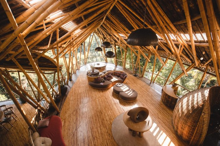 ss_airbnb_Luxurious-Bamboo-Mansion-Pool-2